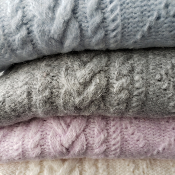 Light blue, alpaca blend sweater - Picture 8 of 8